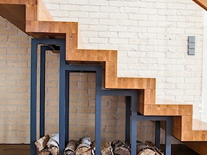 Realizacja domu jednorodzinnego. Niałek Wielki (k.Wolsztyna) - Schody jednobiegowe drewniane, styl nowoczesny - zdjęcie od LaskowskaWnętrza