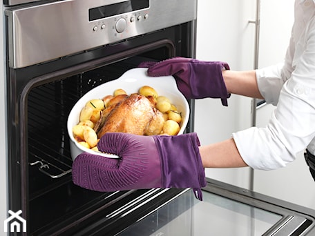 Aranżacje wnętrz - Kuchnia: Silikonowe rękawice kuchenne Meliconi OVEN MITT - Domid.pl. Przeglądaj, dodawaj i zapisuj najlepsze zdjęcia, pomysły i inspiracje designerskie. W bazie mamy już prawie milion fotografii!