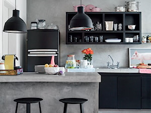 Kuchnia czarno szara - zdjęcie od Design Spichlerz