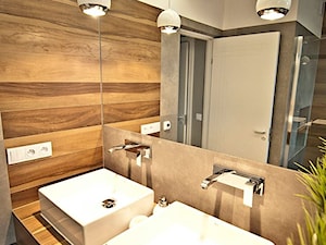 Willa Solskiego - Myślenice - Realizacja 2013 - Z dwoma umywalkami łazienka, styl nowoczesny - zdjęcie od NOVI art Pracownia projektowa