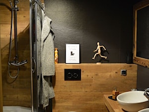 Mała bez okna z dwoma umywalkami łazienka, styl skandynawski - zdjęcie od justynkie