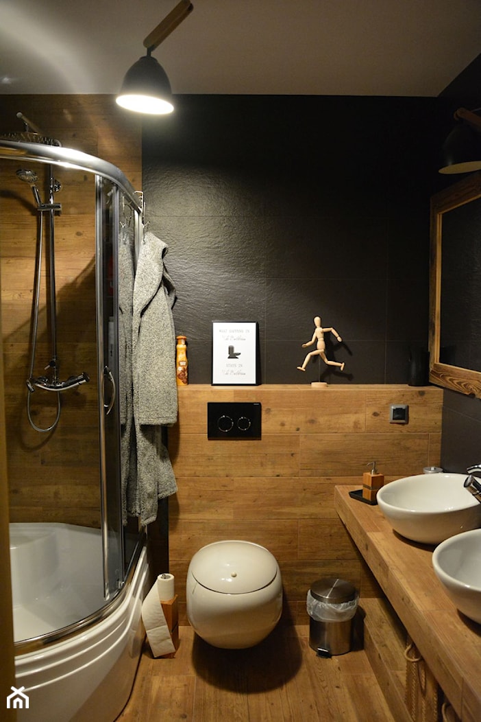 Mała bez okna z dwoma umywalkami łazienka, styl skandynawski - zdjęcie od justynkie - Homebook