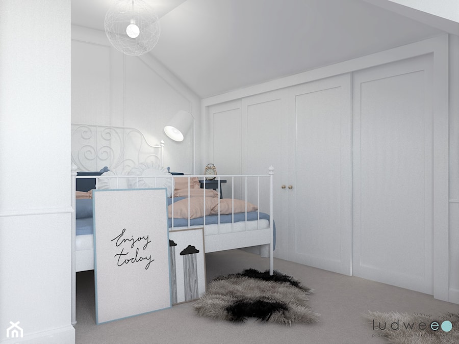 Niebiańsko! Pokój dziecięcy - Mały biały szary pokój dziecka dla nastolatka dla chłopca dla dziewczynki, styl tradycyjny - zdjęcie od LUDWEE Pracownia Architektury Wnętrz Ewa Jasionowska
