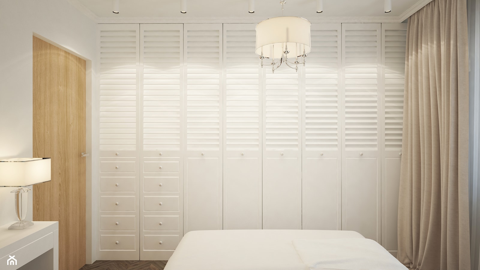 Widok na klasyczną zabudowę stałą typu "shutters" w sypialni. - zdjęcie od Wnętrzowe Love - Homebook