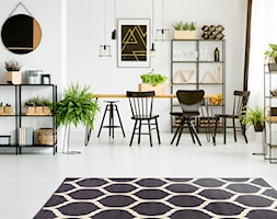 Dywany w najlepszej cenie - Średnia biała jadalnia w salonie - zdjęcie od Carpet For You - Homebook