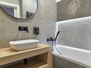 Góralska łazienka z wanną - zdjęcie od SD Studio Projektowanie wnętrz