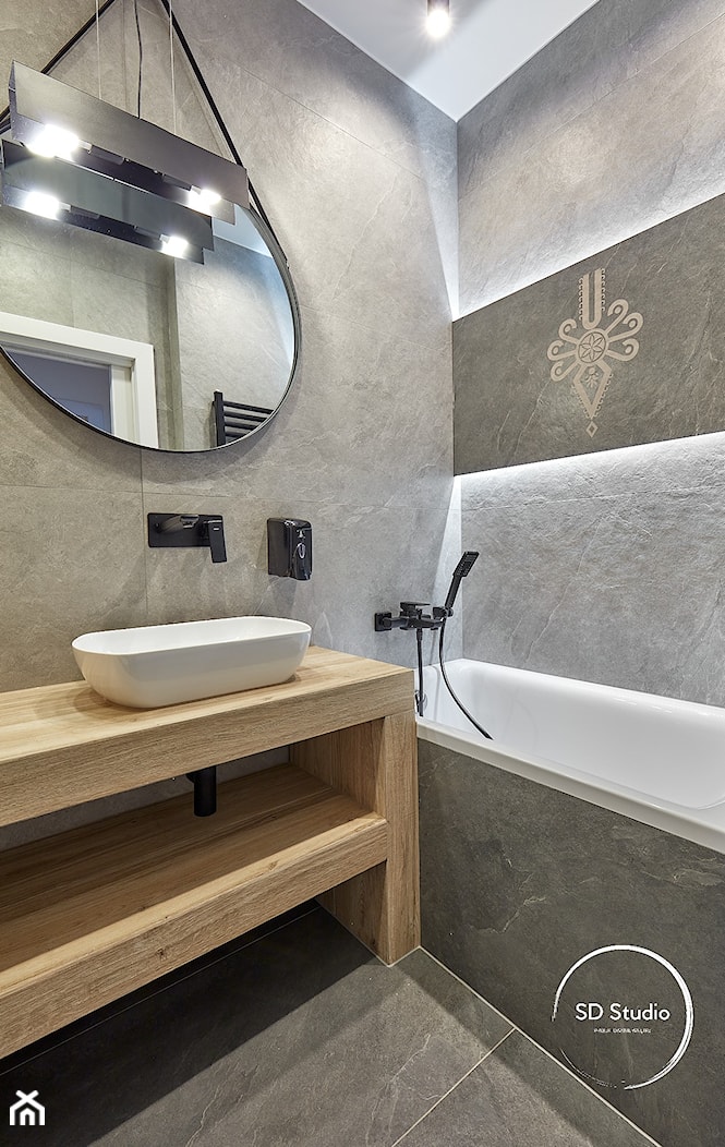 Góralska łazienka z wanną - zdjęcie od SD Studio Projektowanie wnętrz - Homebook