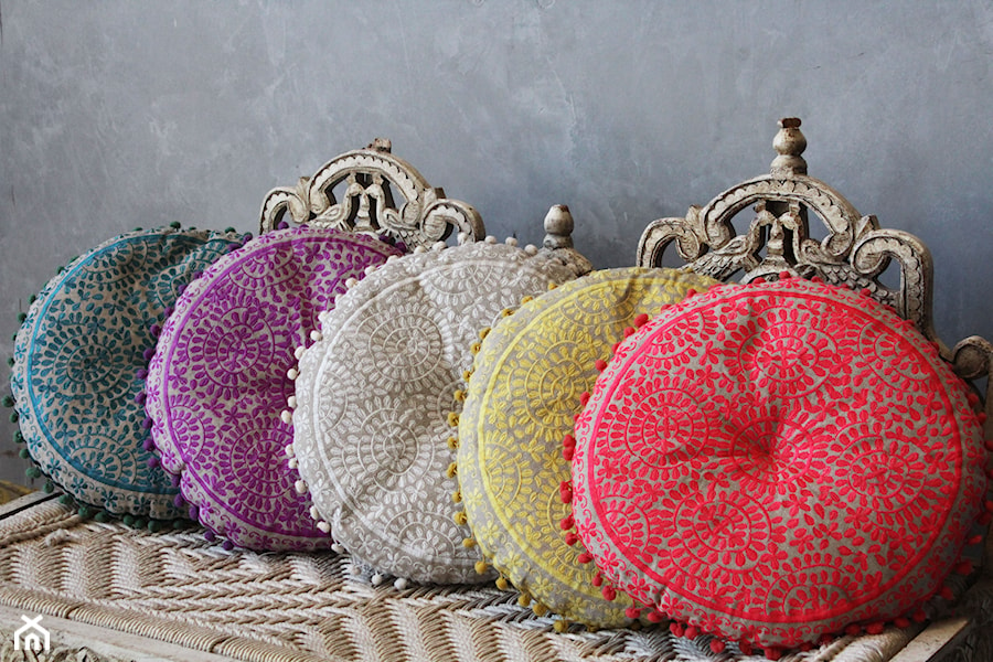 Poduszki - bogactwo wzorów i kolorów - Sypialnia, styl tradycyjny - zdjęcie od Indigo Decor