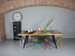 Industrialne stołki Rainbow - zdjęcie od Indigo Decor