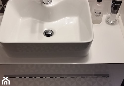 szafka z umywalką - zdjęcie od Ewi