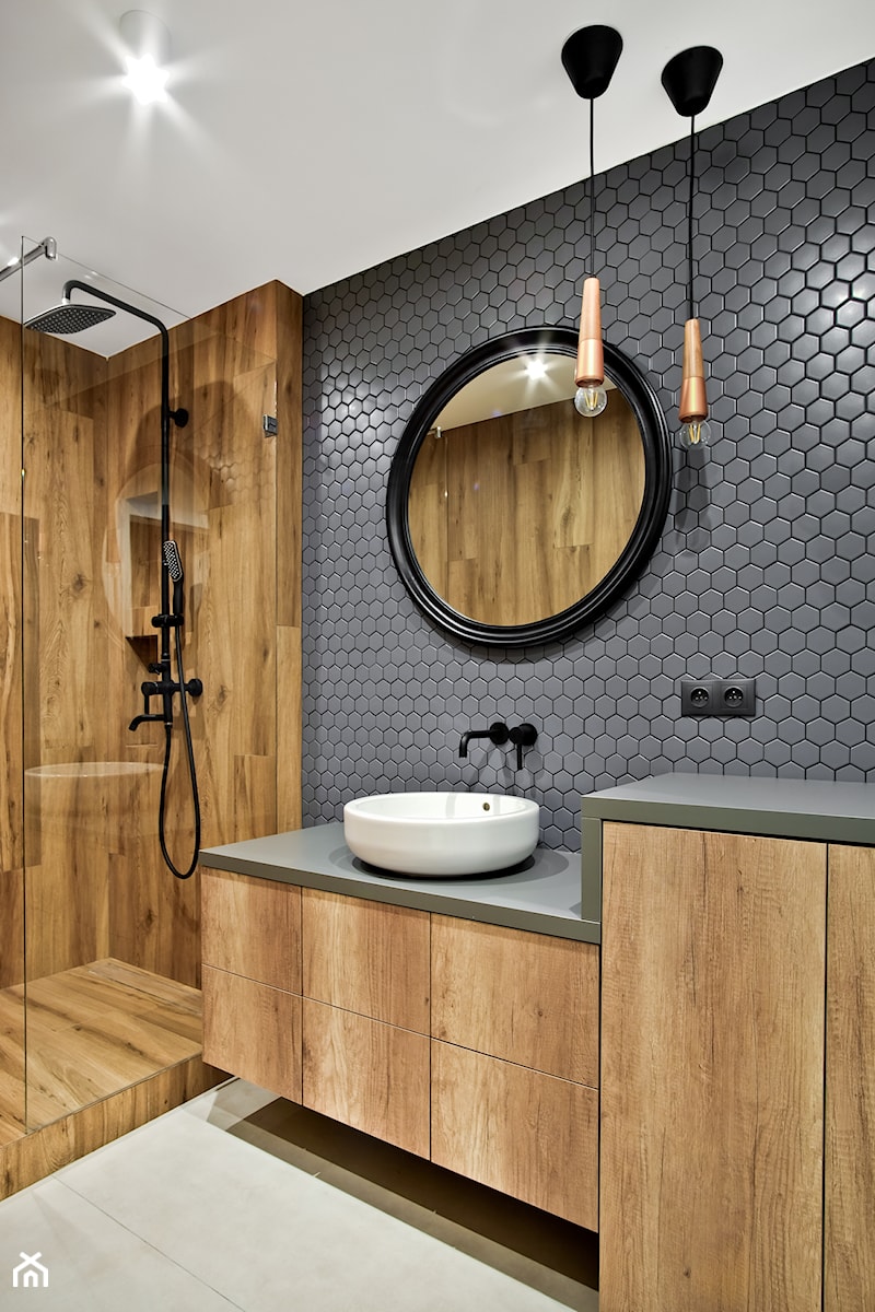 Mozaiki w łazience - Mała bez okna z lustrem łazienka, styl nowoczesny - zdjęcie od Raw Decor