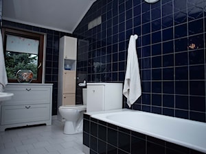 Metamorfoza łazienki z lat 80-tych - Łazienka, styl tradycyjny - zdjęcie od Raw Decor