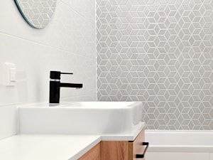 Projekt łazienki - Diamond, grey star - Mała na poddaszu bez okna łazienka, styl nowoczesny - zdjęcie od Raw Decor