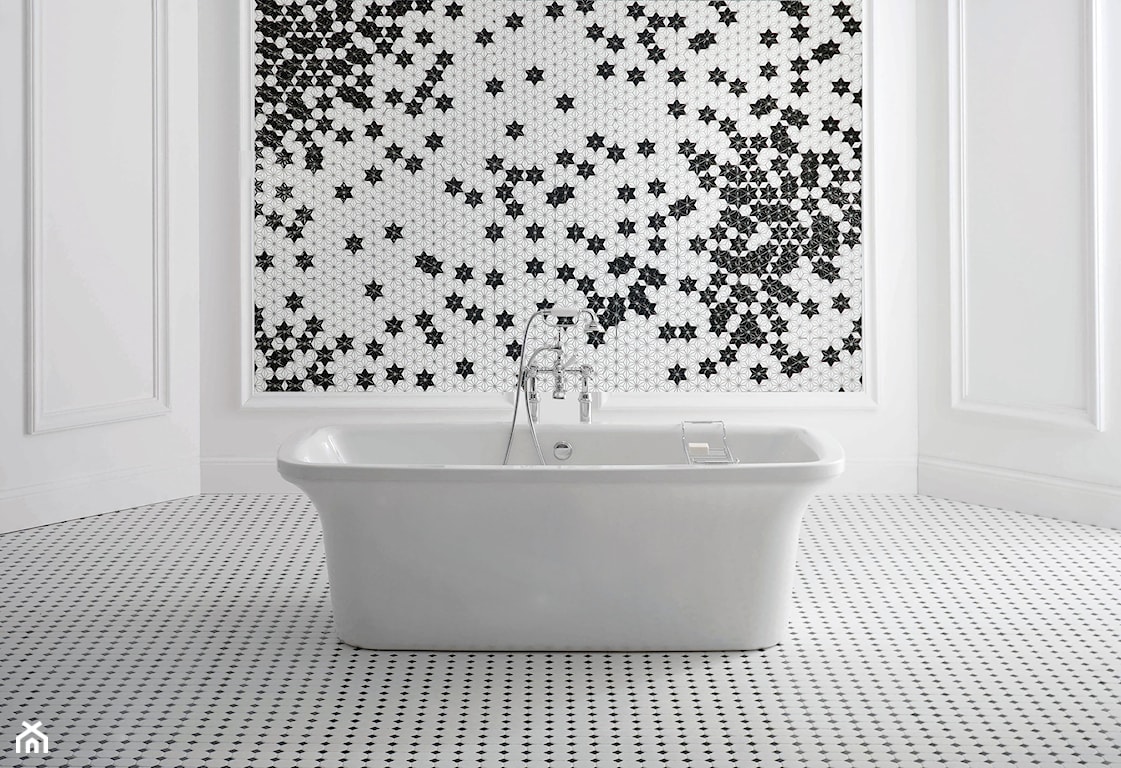 czarno-biała łazienka, jasna łazienka, mozaika w łazience, płytki gwiazdy
