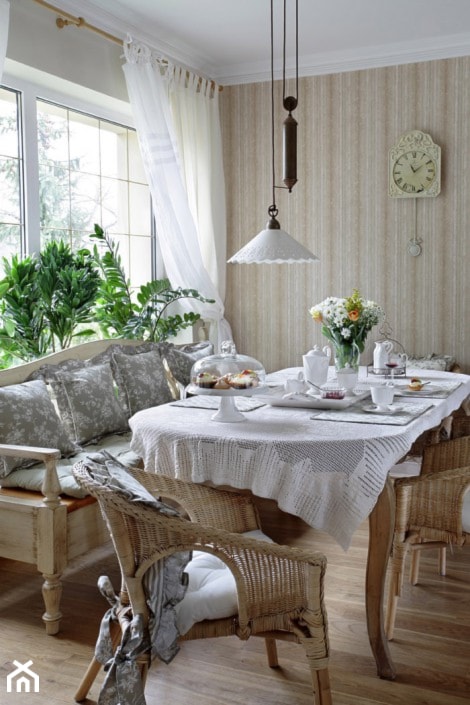 Dom Prowansalski - Średnia szara jadalnia jako osobne pomieszczenie, styl prowansalski - zdjęcie od Bonarte - Homebook