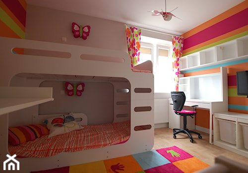 Pokój dziewczynek - Średni szary pokój dziecka dla dziecka dla dziewczynki dla rodzeństwa, styl nowoczesny - zdjęcie od STUDIO del arte