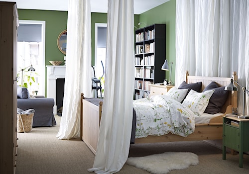 Średnia zielona sypialnia, styl rustykalny - zdjęcie od IKEA