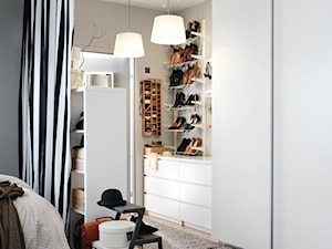 Sypialnia IKEA - Średnia otwarta garderoba przy sypialni, styl skandynawski - zdjęcie od IKEA