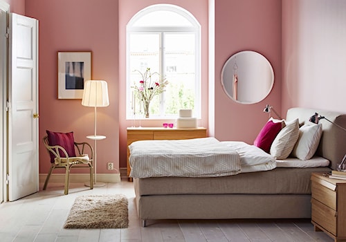 Sypialnia IKEA - Średnia różowa sypialnia, styl vintage - zdjęcie od IKEA