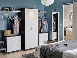 Sypialnia IKEA - Średnia niebieska sypialnia z łazienką - zdjęcie od IKEA