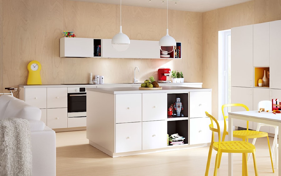 Kuchnia IKEA - Średnia otwarta z kamiennym blatem z zabudowaną lodówką z lodówką wolnostojącą z nablatowym zlewozmywakiem kuchnia jednorzędowa z wyspą lub półwyspem - zdjęcie od IKEA