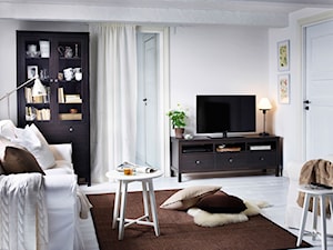 Pokój dzienny IKEA - Mały biały salon, styl skandynawski - zdjęcie od IKEA