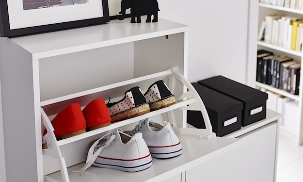 szafki na buty w kolorze białym IKEA
