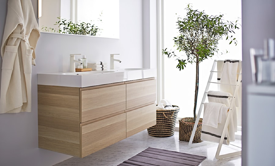 Łazienka IKEA - Średnia z marmurową podłogą łazienka z oknem - zdjęcie od IKEA