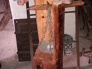Stare drewno ,wieszak,świeczniki - zdjęcie od Bernard Duraj