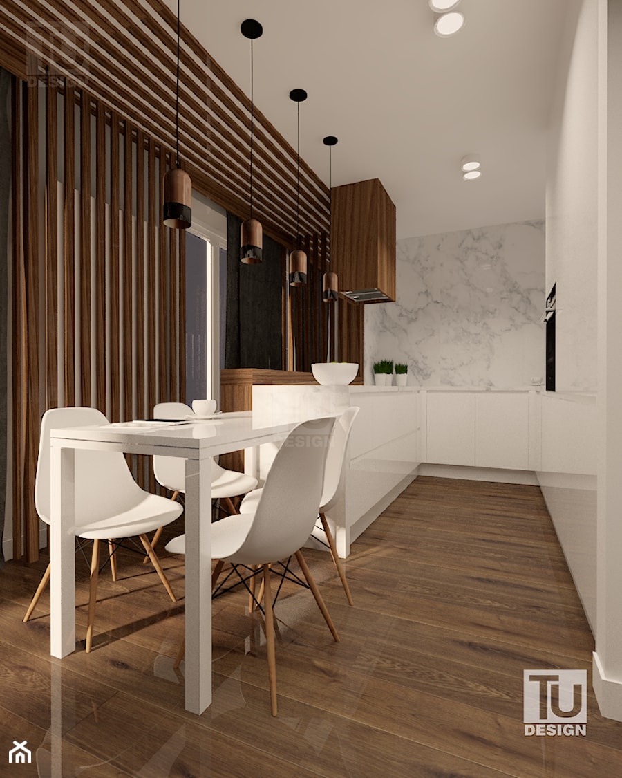 Projekt wnętrza mieszkalnego _ 65 m 2. - Średnia otwarta z kamiennym blatem biała z zabudowaną lodówką kuchnia w kształcie litery u z oknem z marmurem nad blatem kuchennym, styl nowoczesny - zdjęcie od TU Design