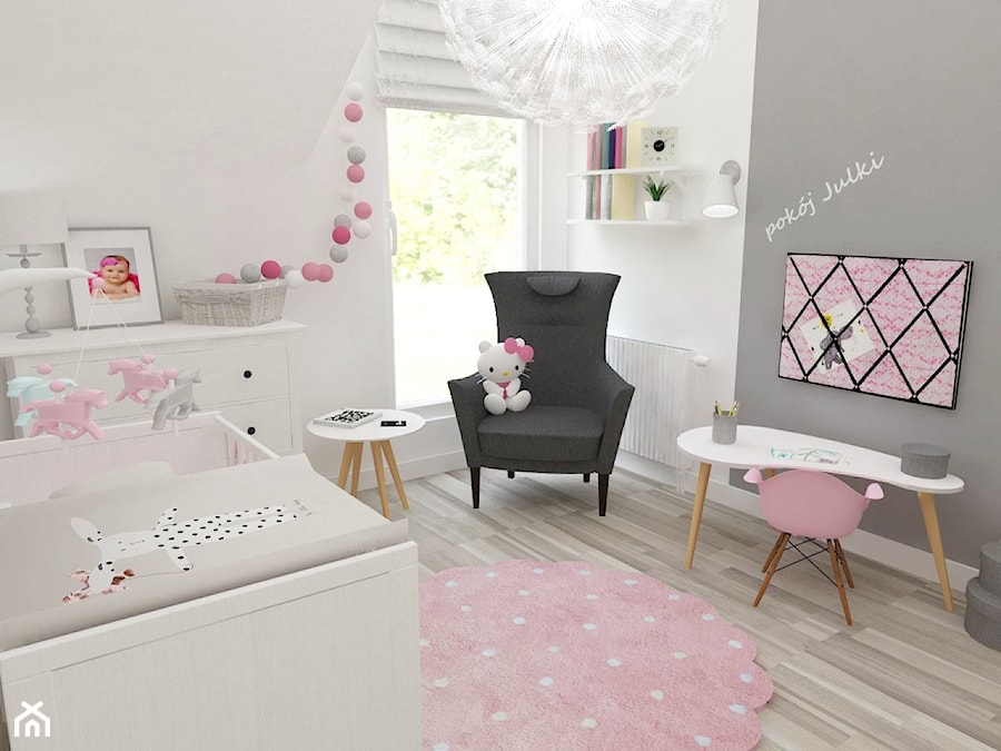 Pokój Julki - Średni biały szary pokój dziecka dla niemowlaka dla dziewczynki, styl skandynawski - zdjęcie od JMJ Interiors