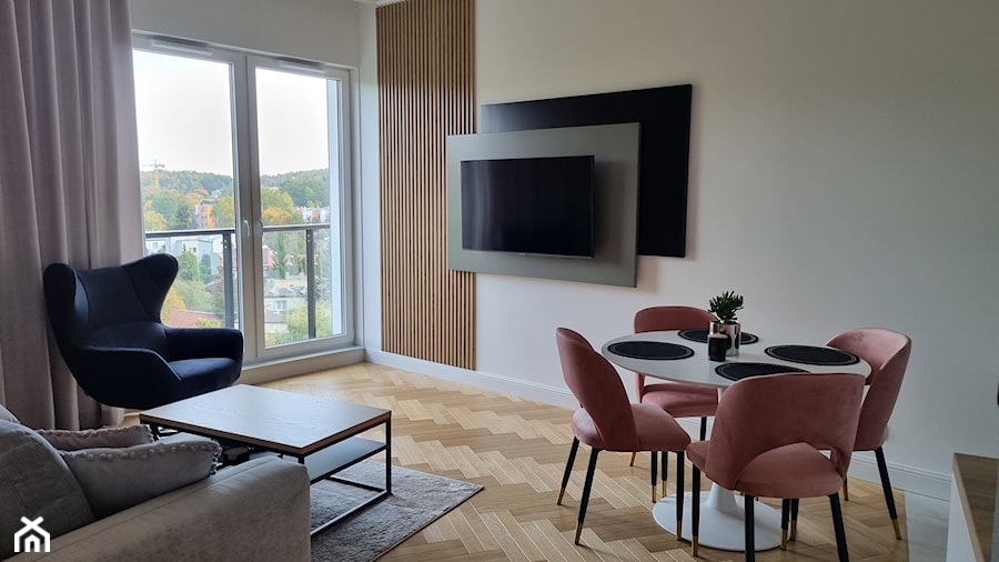 Apartament letni w Gdyni Redłowo - Salon, styl nowoczesny - zdjęcie od JMJ Interiors