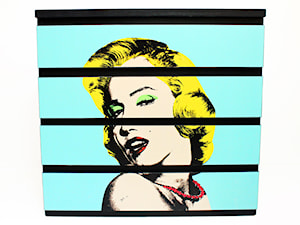 Komoda z Marylin Monroe w stylu Pop-art