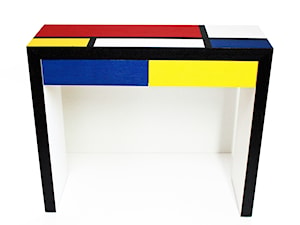 Modernistyczna konsola inspirowana sztuką Mondrian