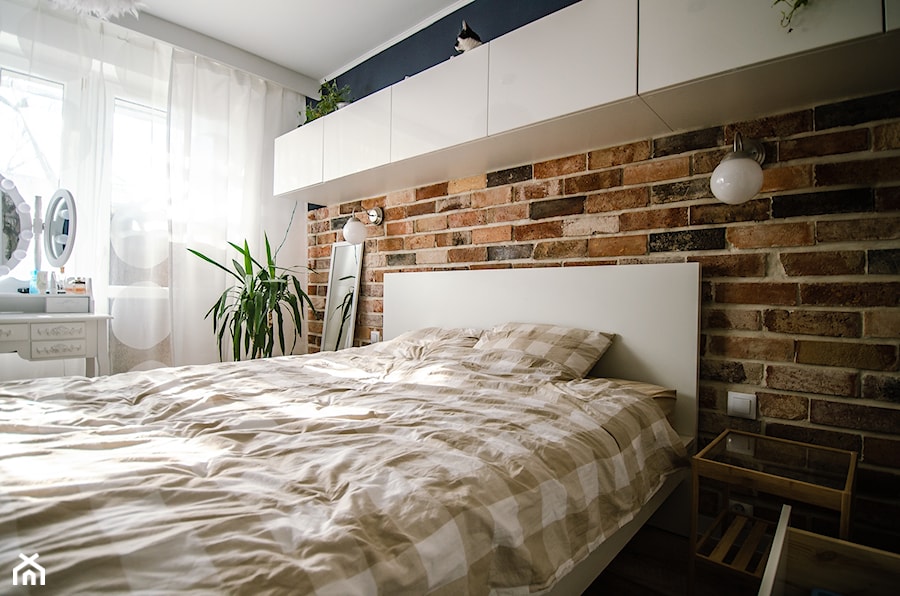 10 - Mała biała czarna sypialnia, styl skandynawski - zdjęcie od Meble Wiśniewski MEBLO-MARK