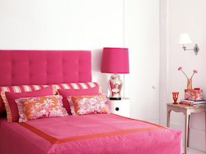 Mała biała sypialnia, styl glamour - zdjęcie od headboards.pl