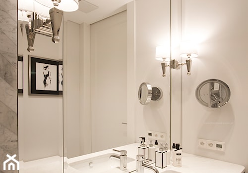 Apartament na Powiślu - Z marmurową podłogą z punktowym oświetleniem łazienka, styl nowoczesny - zdjęcie od Katarzyna Kraszewska Architektura Wnętrz