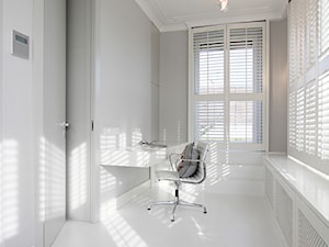 biały gabinet - zdjęcie od Katarzyna Kraszewska Architektura Wnętrz