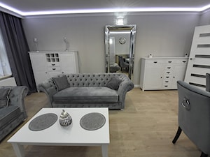 Salon w stylu glamour - Mały szary salon z jadalnią, styl glamour - zdjęcie od YES4DESIGN