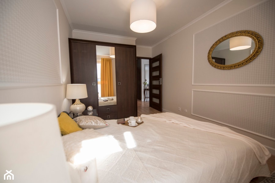 Sypialnia w stylu eklektycznym - Średnia beżowa sypialnia, styl nowoczesny - zdjęcie od YES4DESIGN