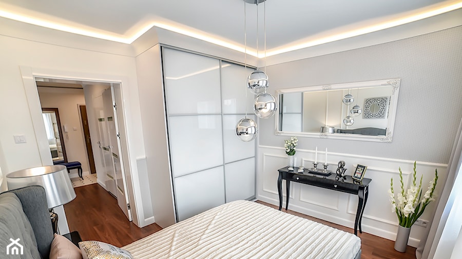 Sypialnia w stylu klasycznym - Mała szara sypialnia, styl glamour - zdjęcie od YES4DESIGN