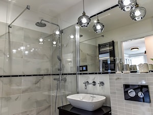 Łazienka marmur - Średnia bez okna z lustrem łazienka, styl tradycyjny - zdjęcie od YES4DESIGN