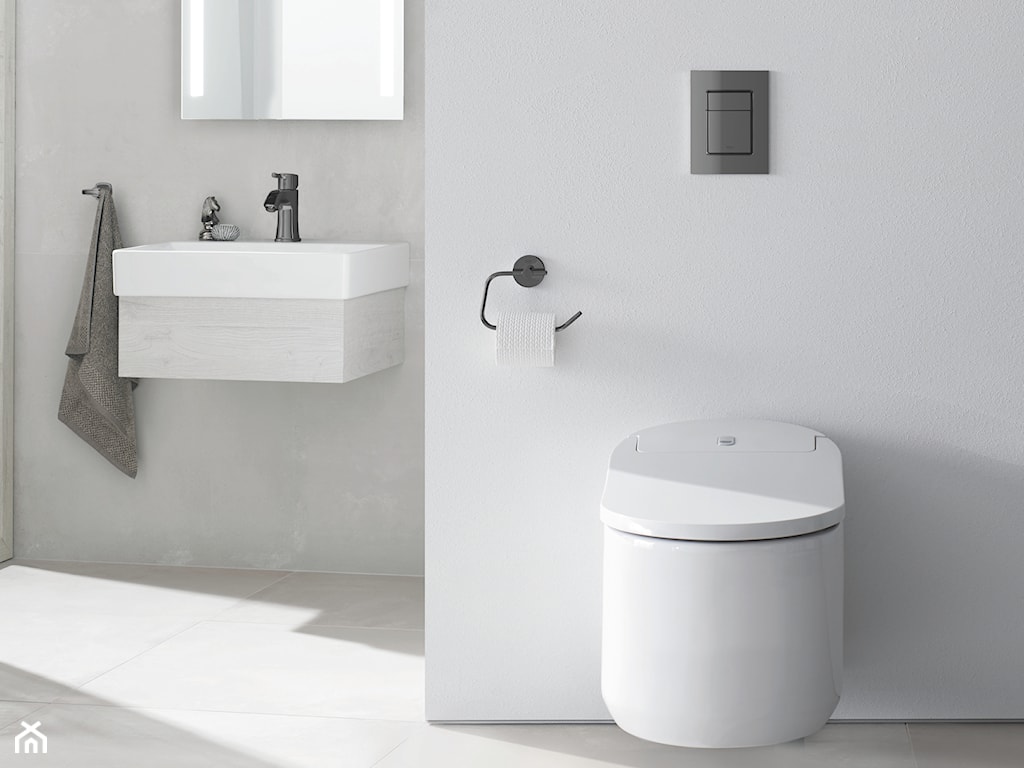 minimalistyczna biała łazienka, deska myjąca grohe sensia arena