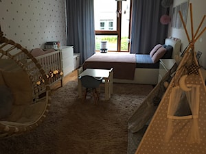 Pokój księżniczki :) - Średni szary pokój dziecka dla niemowlaka dla dziecka dla chłopca dla dziewczynki dla rodzeństwa, styl nowoczesny - zdjęcie od Joanna Pòłtorak-Surowiecka