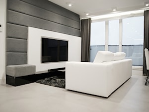 Mieszkanie z miłości do betonu - Mały biały szary salon z jadalnią z tarasem / balkonem, styl minimalistyczny - zdjęcie od Base Architekci