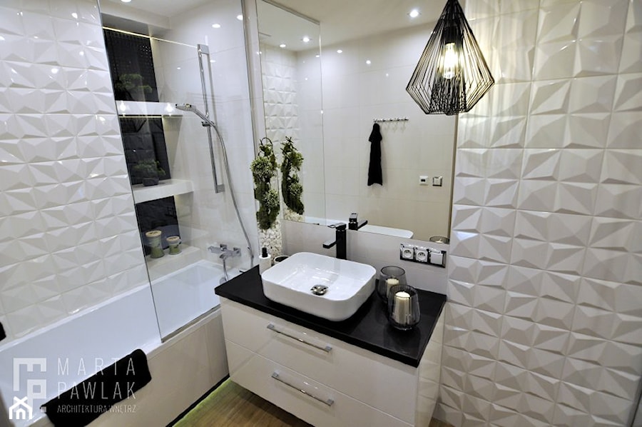 Mieszkanie na poddaszu Ustroń - Realizacja - Mała bez okna z lustrem z punktowym oświetleniem łazienka, styl nowoczesny - zdjęcie od MARTA PAWLAK ARCHITEKTURA WNĘTRZ
