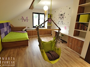 Dom Jednorodzinny Wisła - realizacja - Duży szary pokój dziecka dla nastolatka dla dziewczynki, styl nowoczesny - zdjęcie od MARTA PAWLAK ARCHITEKTURA WNĘTRZ