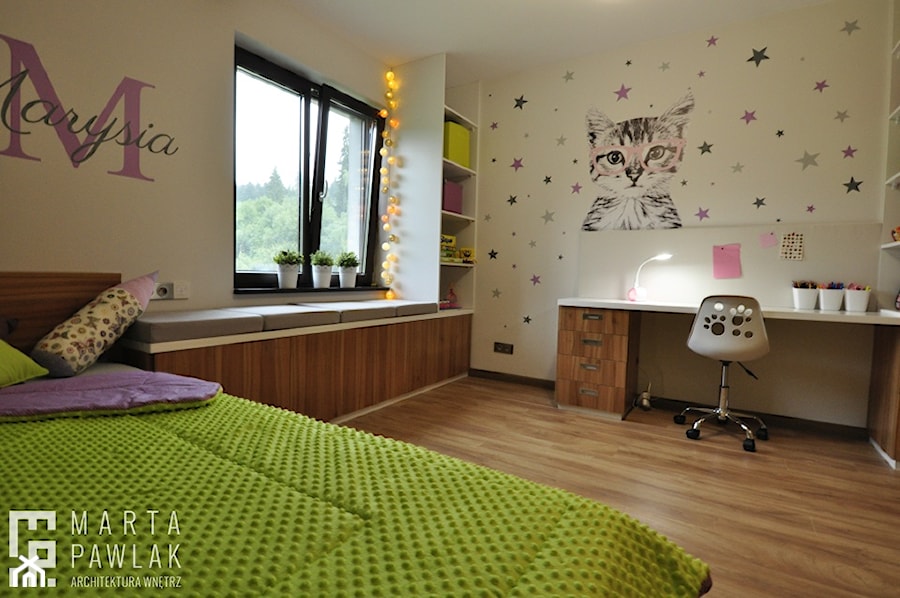 Dom Jednorodzinny Wisła - realizacja - Średni beżowy pokój dziecka dla nastolatka dla dziewczynki, styl nowoczesny - zdjęcie od MARTA PAWLAK ARCHITEKTURA WNĘTRZ