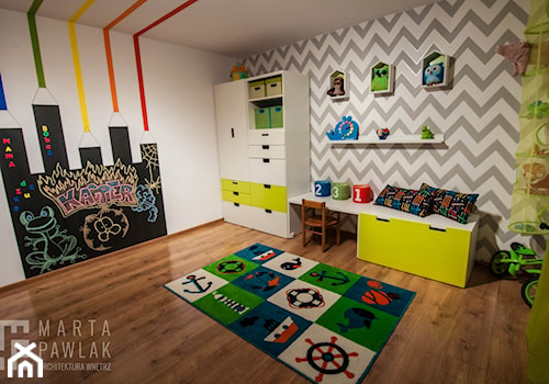 Dom Brenna - realizacja - Średni biały szary pokój dziecka dla dziecka dla chłopca dla dziewczynki - zdjęcie od MARTA PAWLAK ARCHITEKTURA WNĘTRZ