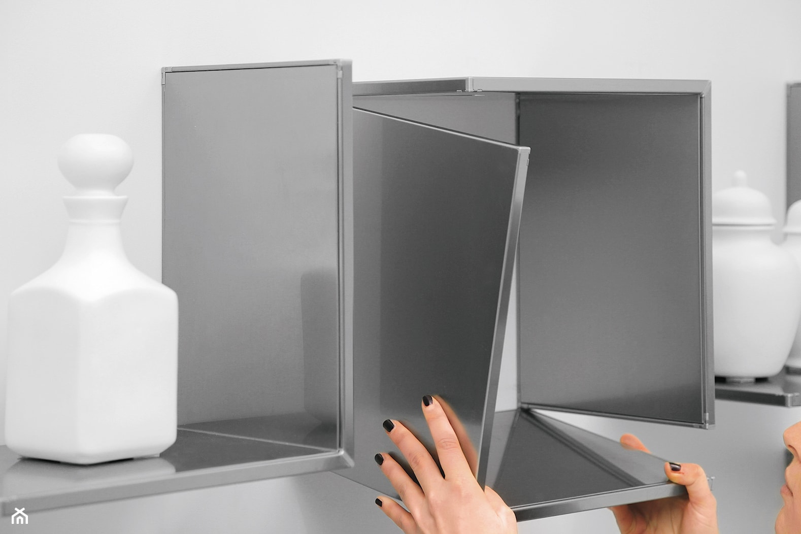 Magnetyczne półki do kuchni i łazienki - zdjęcie od BandIt Design - Homebook